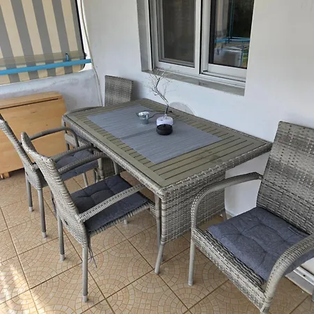 Aura Apartment *